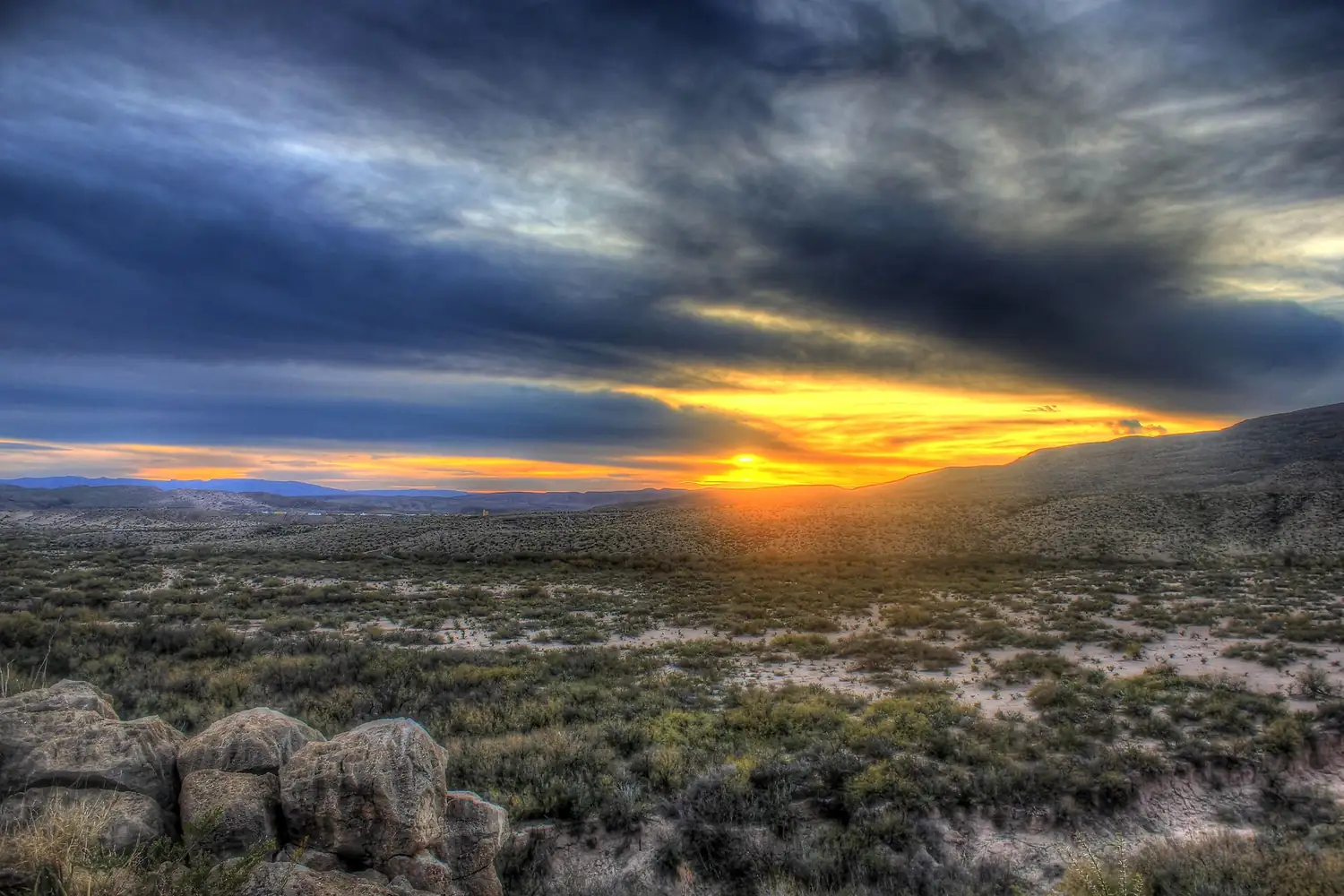 Sunset over the desert and canyon of Northern Coahuila